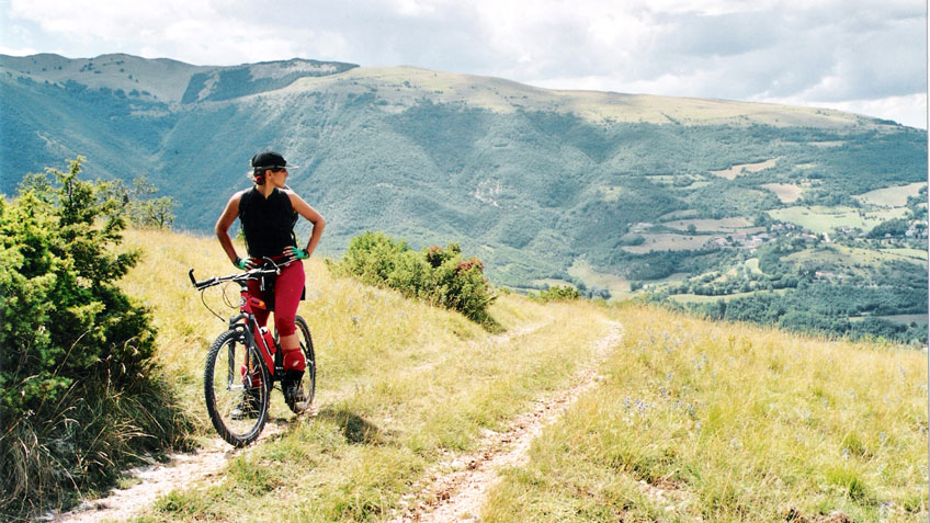 How to Choose Mountain Biking Shoes - Athlete Audit